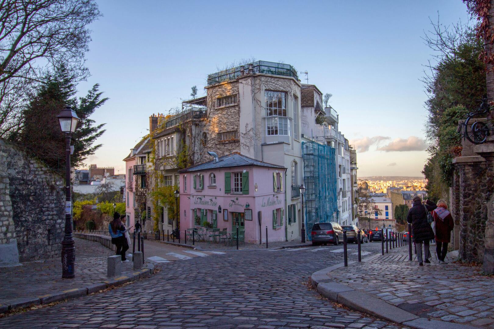 Cobblestone streets and ivy-covered buildings in historic Montmartre