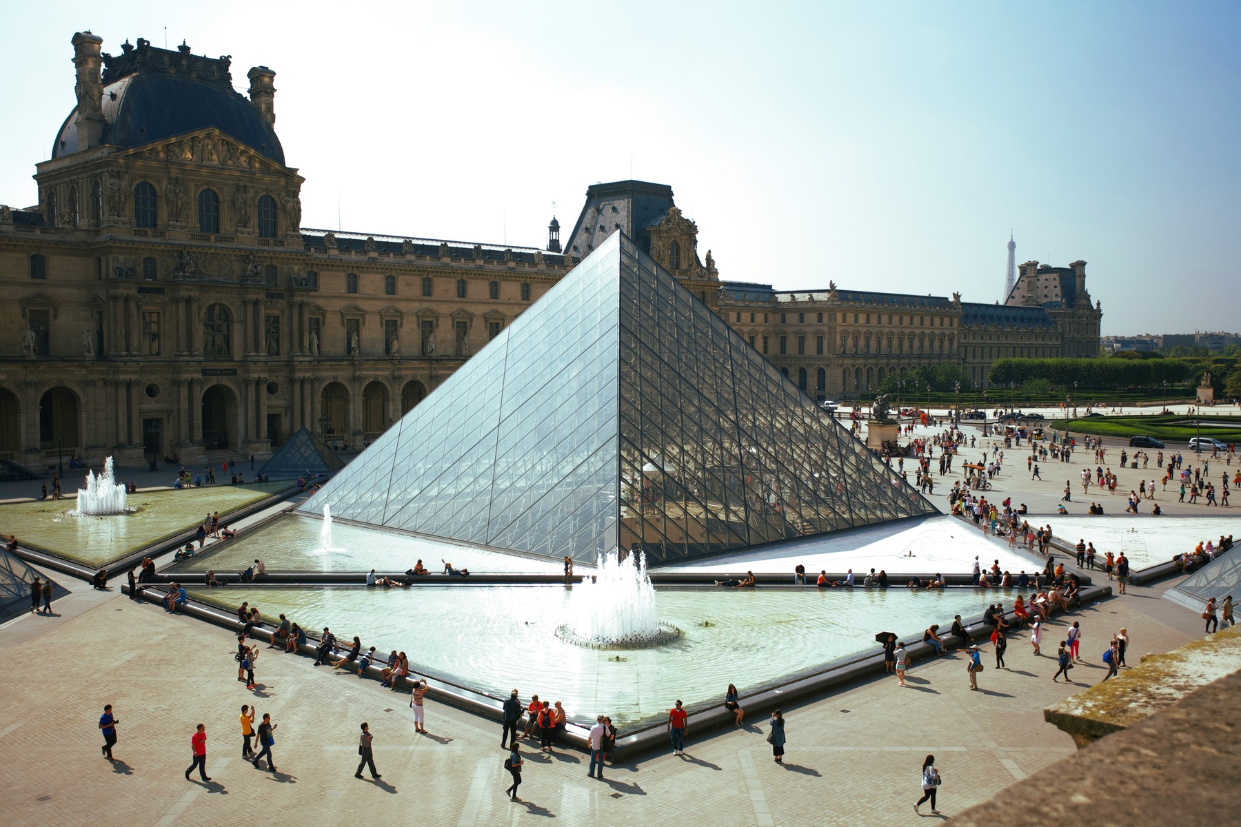 A One Journey guided tour at the Louvre